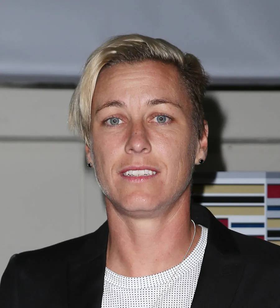 Abby Wambach pleads not guilty to DUI