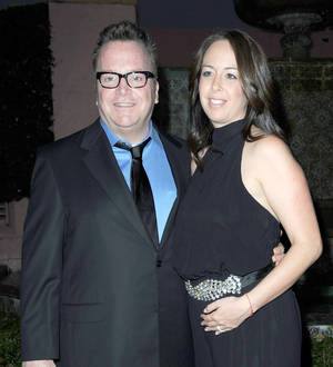Veteran actor Tom Arnold to be a dad