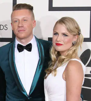 Macklemore to become first-time father