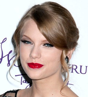 Flo Rida joins Taylor Swift onstage in Miami
