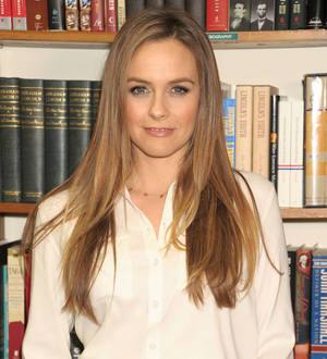Alicia Silverstone calls for end to animal testing for cosmetics