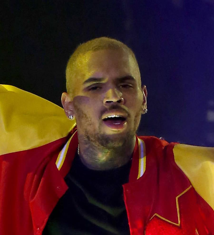 Chris Brown's trespasser files restraining order against him