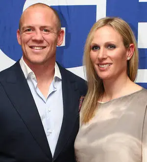 Zara Phillips gives birth