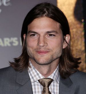 Ashton Kutcher fuels dating rumors with mysterious tweet
