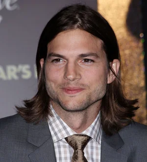 Ashton Kutcher fuels dating rumors with mysterious tweet