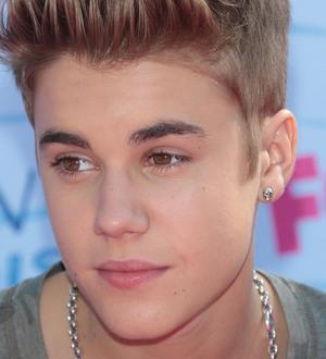 Justin Bieber shoots hoops during TV chat