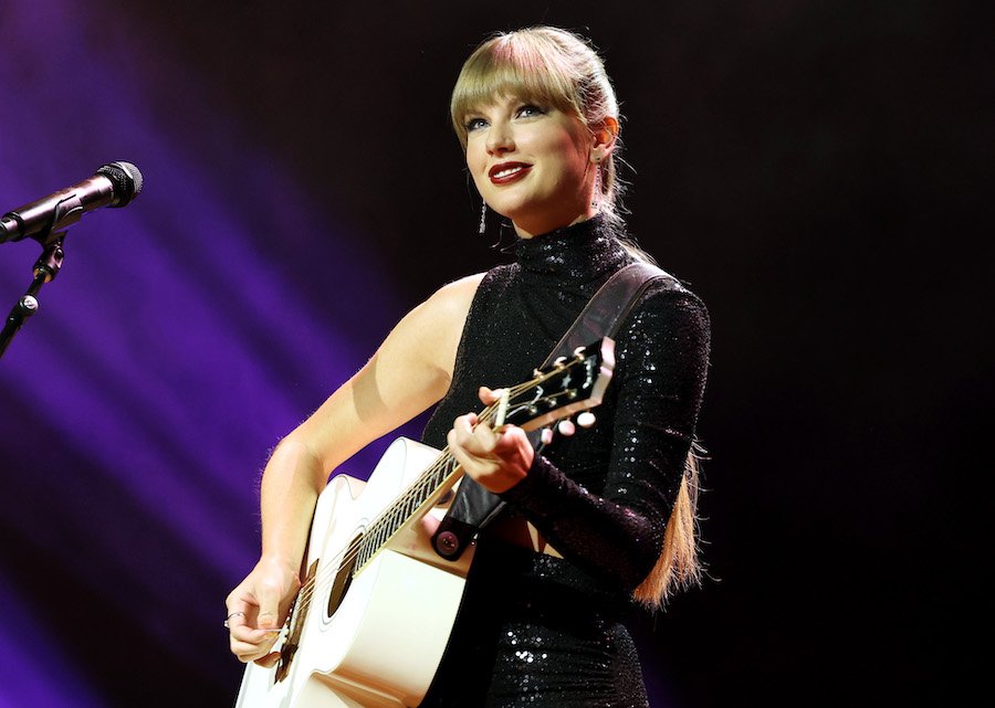 TRACK BY TRACK: Taylor Swift's 'Midnights'