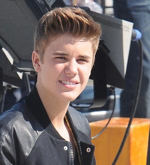 Bieber pokes fun at Yeater over paternity claims