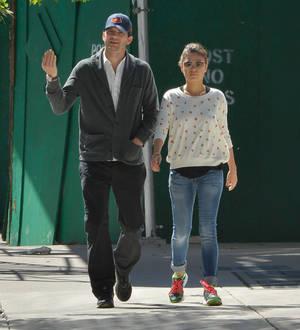 Mila Kunis to play fiance Kutcher's love interest on TV