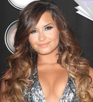 Demi Lovato eyeing Adam Levine duet
