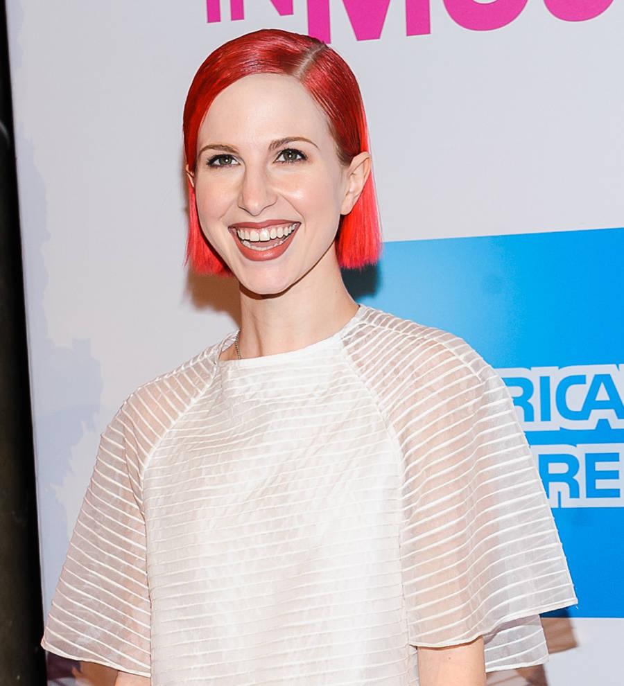 Hayley Williams briefly returns to Twitter during social media break
