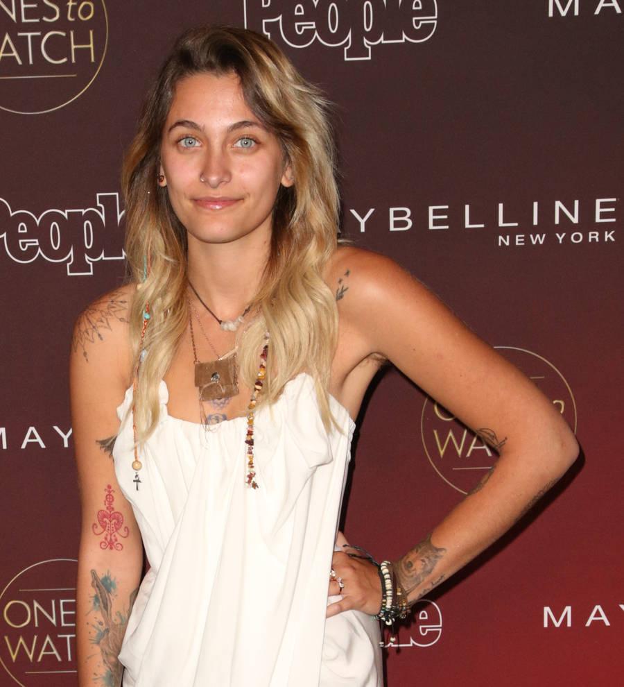 Paris Jackson takes supplies to hurricane survivors in Puerto Rico