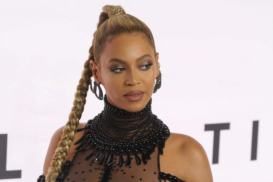 Meet The Cast of Disney's 'The Lion King' Reboot!