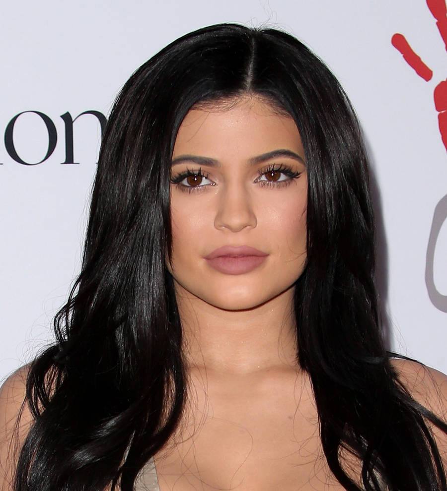 Kylie Jenner's cosmetics firm racks up customer complaints