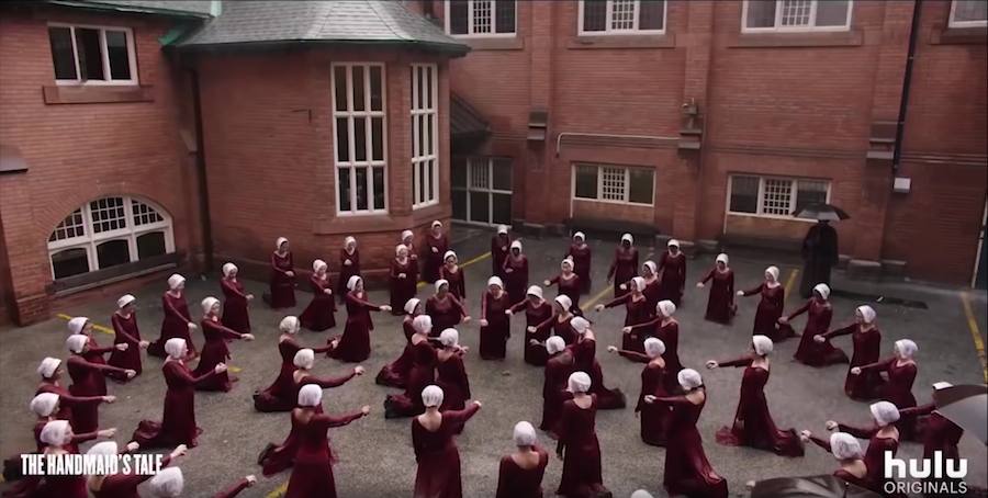 5 Things To Expect In Season 2 of "The Handmaid's Tale"!