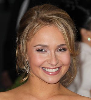 Hayden Panettiere pregnant - report