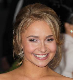 Hayden Panettiere pregnant - report