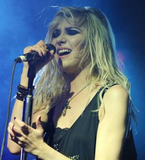 Taylor Momsen too ill for touring festival