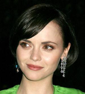Christina Ricci Replaces Alicia Silverstone on Broadway