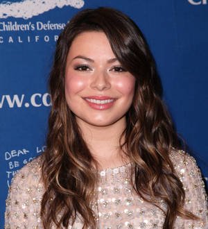 Miranda Cosgrove to play Christina Ricci's teenage daughter on TV