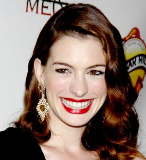 Anne Hathaway Keen to Complete College
