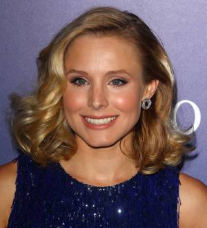 Kristen Bell makes surprise appearance at Frozen sing-along screening