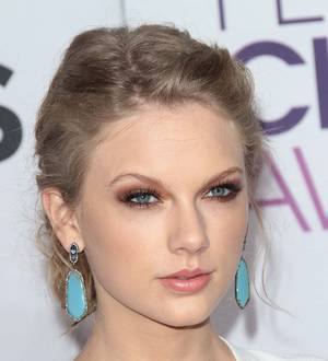 Taylor Swift no longer upset with Michael J. Fox