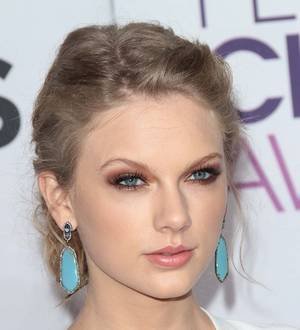 Taylor Swift no longer upset with Michael J. Fox