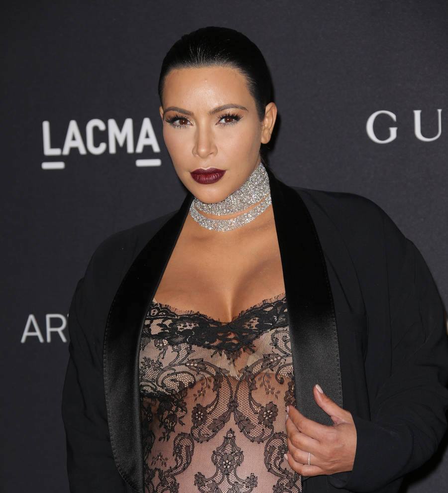 Kim Kardashian defends pregnancy comments
