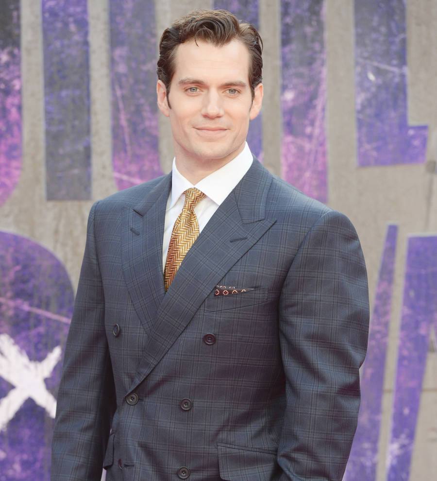 Superman Henry Cavill finds his real-life Lois Lane on film set - report