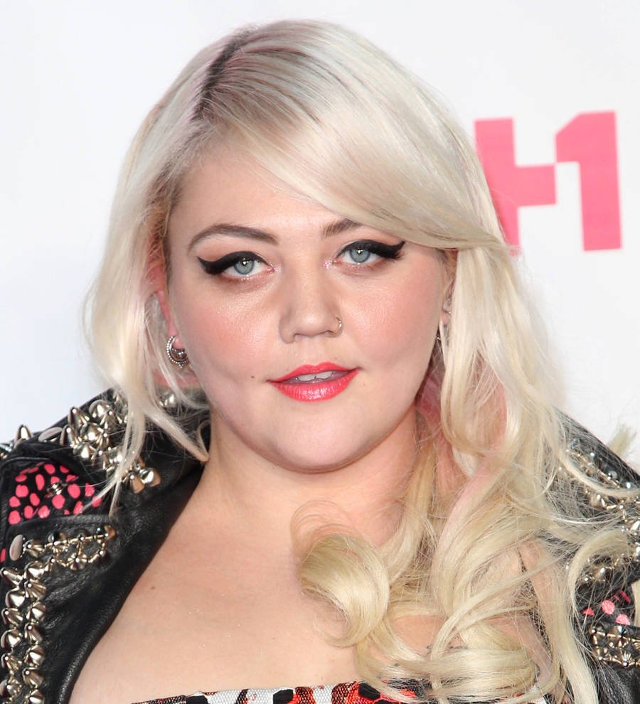 Singer Elle King engaged