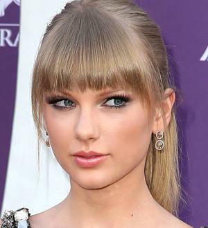 Man booked for trespass after swimming near Taylor Swift's home