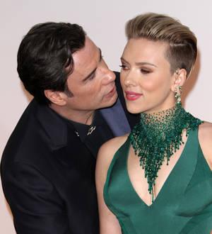 Scarlett Johansson defends John Travolta over Oscars kiss