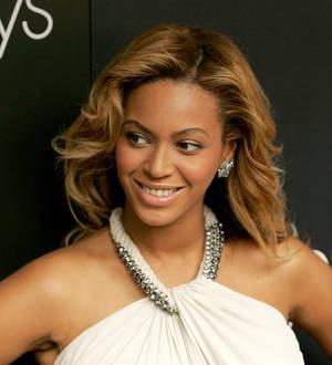Beyonce invites fans to join Super Bowl show