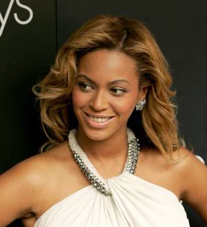 Beyonce invites fans to join Super Bowl show