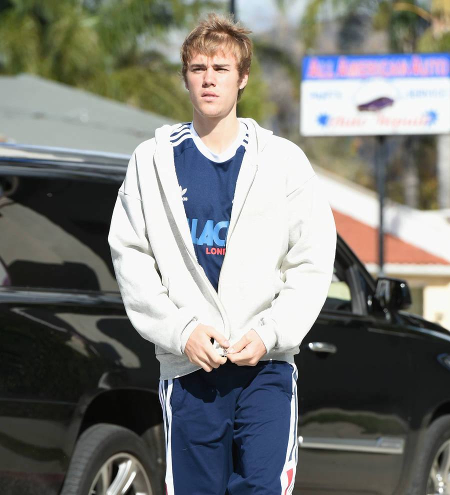 Justin Bieber seeking to block deposition release in spitting lawsuit - report
