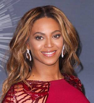 Beyonce helping Flint water crisis victims