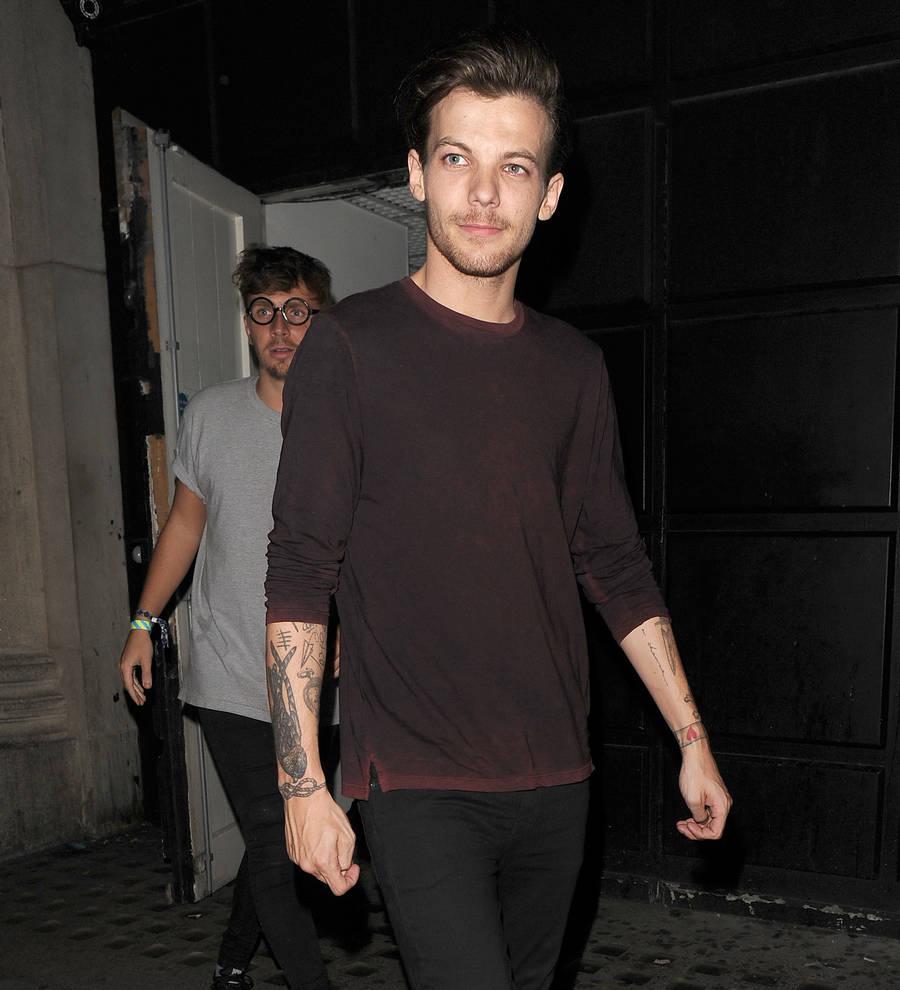 Louis Tomlinson's ex vows to enjoy motherhood amid fan attacks