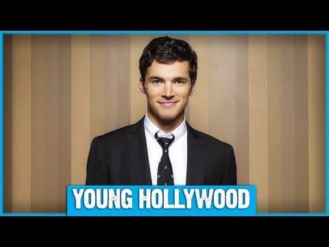 Ian Harding Teases PRETTY LITTLE LIARS Details!