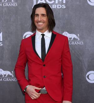 Jake Owen invites country music sceptics to concert