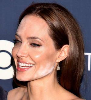 Angelina Jolie suffers make-up disaster