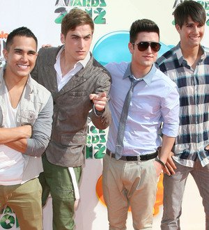 Big Time Rush gig thrown into chaos after blackout