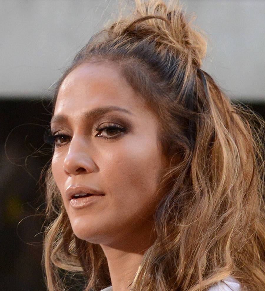 Jennifer Lopez developing dance competition series