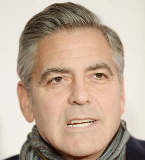George Clooney rejects tabloid apology