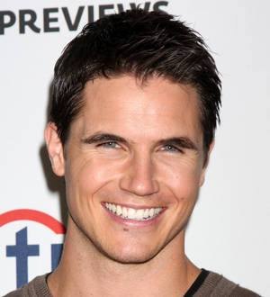 Robbie Amell joins The Flash TV series