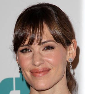 Jennifer Garner fuels pregnancy rumors with growing figure