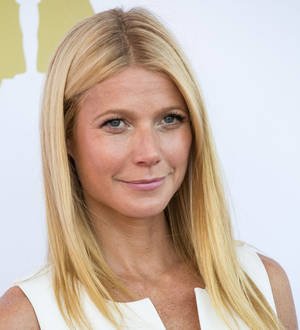 Gwyneth Paltrow hosts star-studded fundraiser for Barack Obama