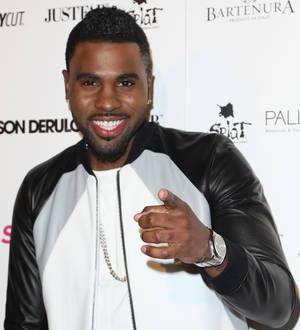 Jason DeRulo denies falling at Met Gala