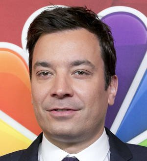 Jimmy Fallon hospitalized with hand injury