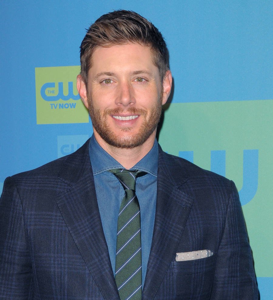 Jensen Ackles' wife expecting twins
